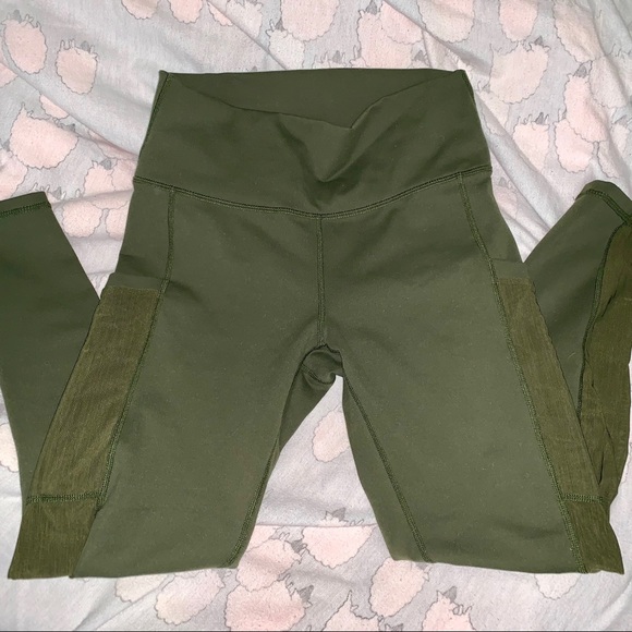 Fabletics Pants - Fabletics Mila Pocket Capri